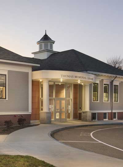 Thomas Memorial Library exterior